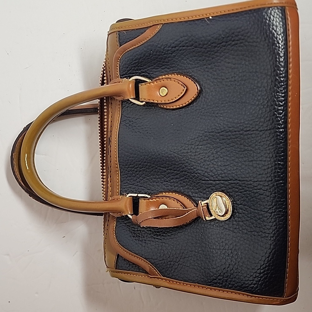 Dooney & Bourke Vintage Navy Blue and Tan Quality Leather Satchel Doctors Bag - Picture 3 of 15